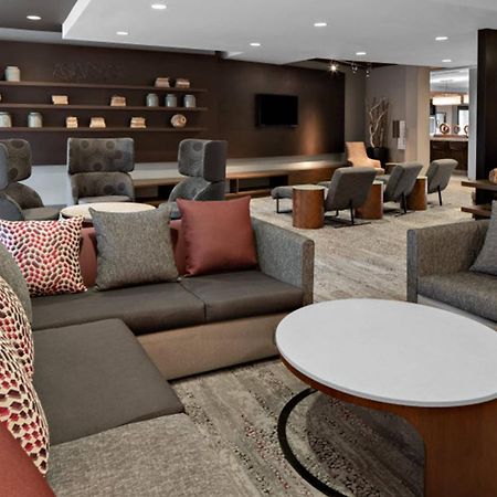 Courtyard By Marriott Raleigh North/Triangle Town Center Hotel Buitenkant foto
