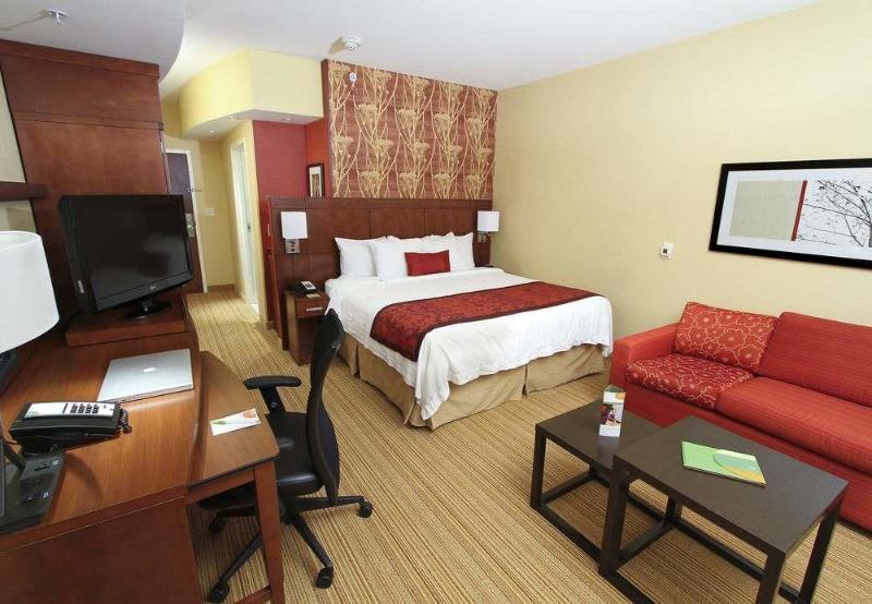 Courtyard By Marriott Raleigh North/Triangle Town Center Hotel Buitenkant foto