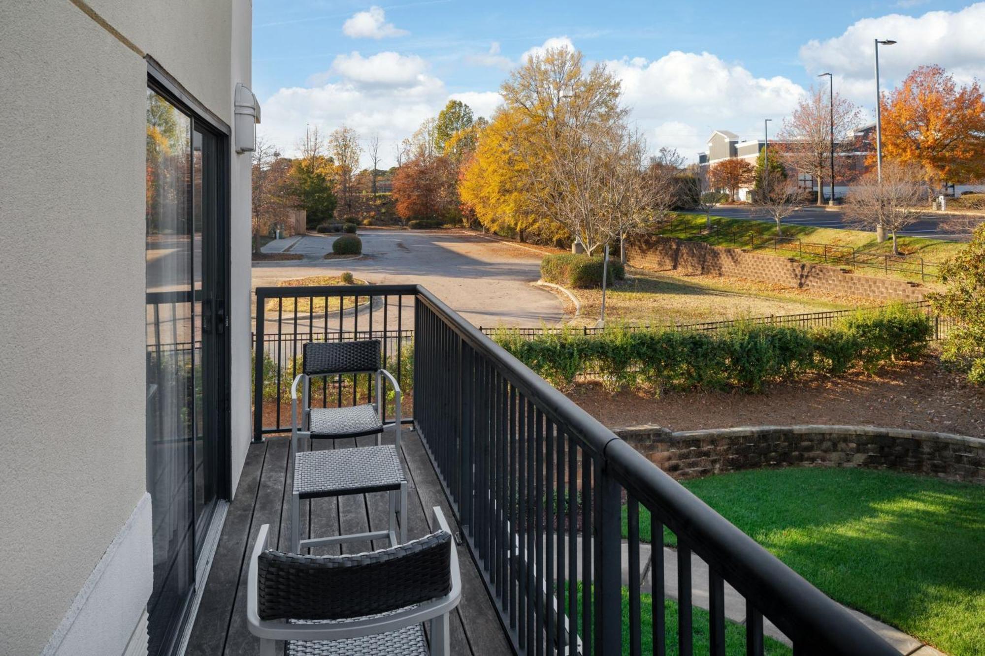 Courtyard By Marriott Raleigh North/Triangle Town Center Hotel Buitenkant foto