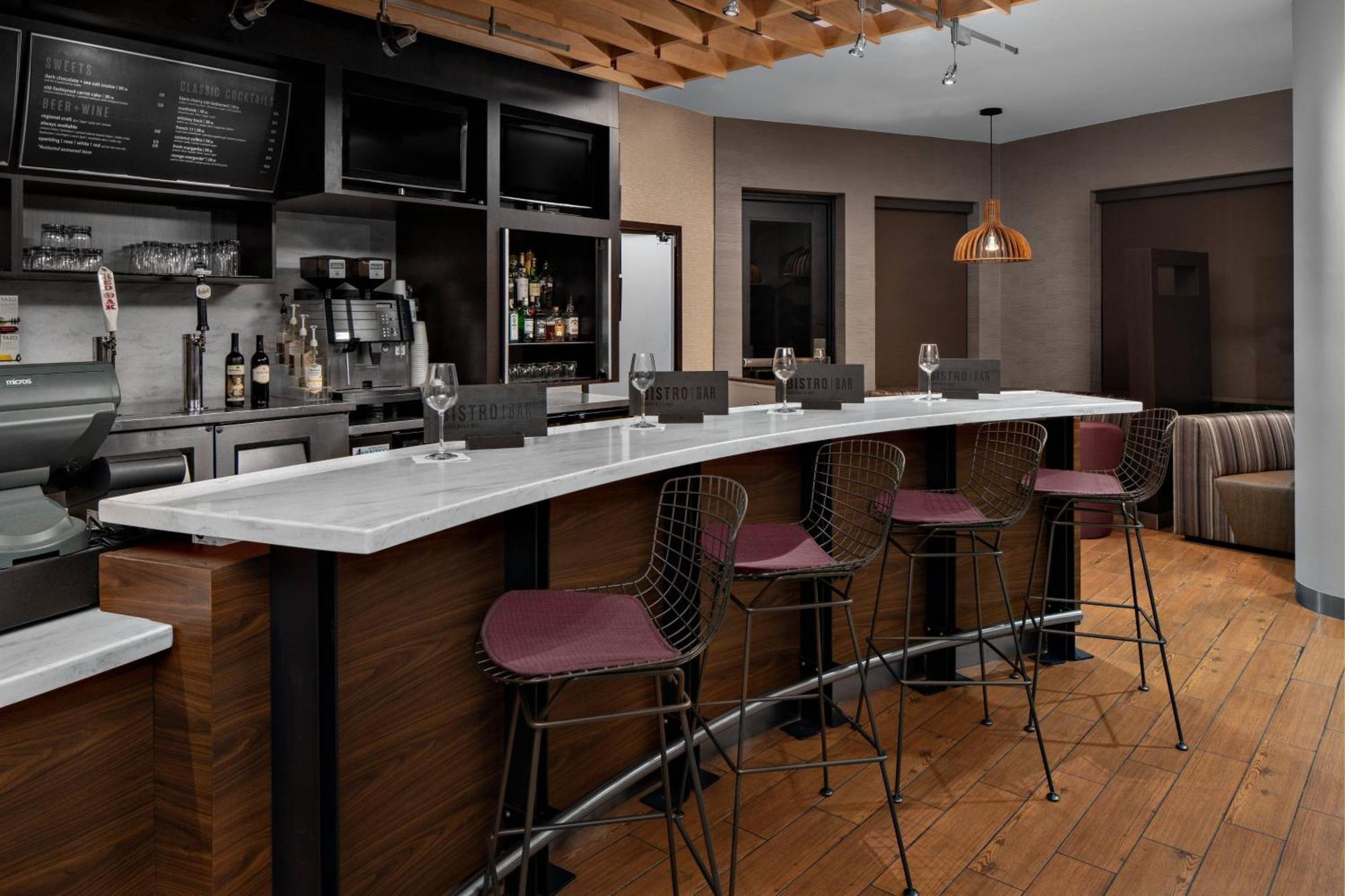 Courtyard By Marriott Raleigh North/Triangle Town Center Hotel Buitenkant foto