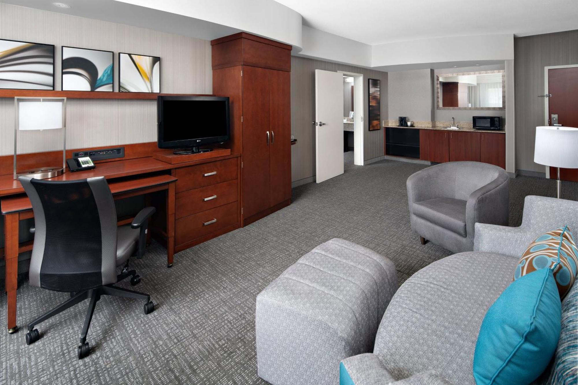 Courtyard By Marriott Raleigh North/Triangle Town Center Hotel Buitenkant foto