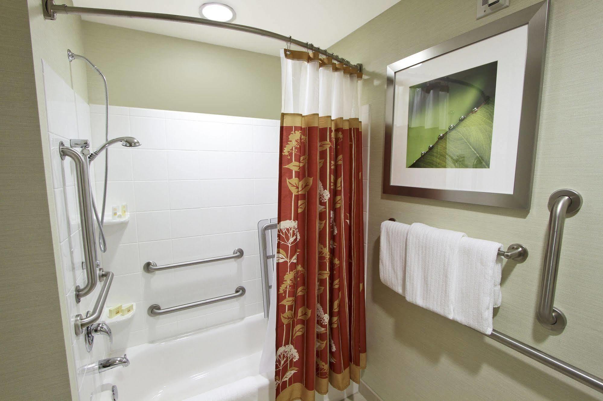 Courtyard By Marriott Raleigh North/Triangle Town Center Hotel Buitenkant foto